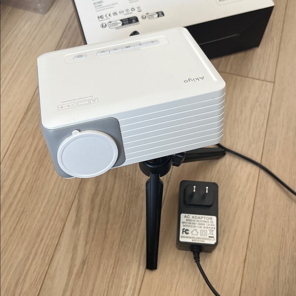 MINI LED projector - Picture 3 of 7